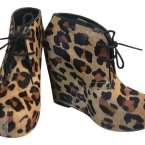 Steve Madden Annnie L Leopard Print Boots